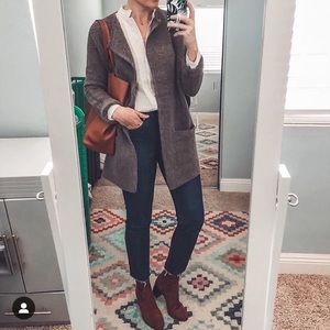 Slim calf block heel boot